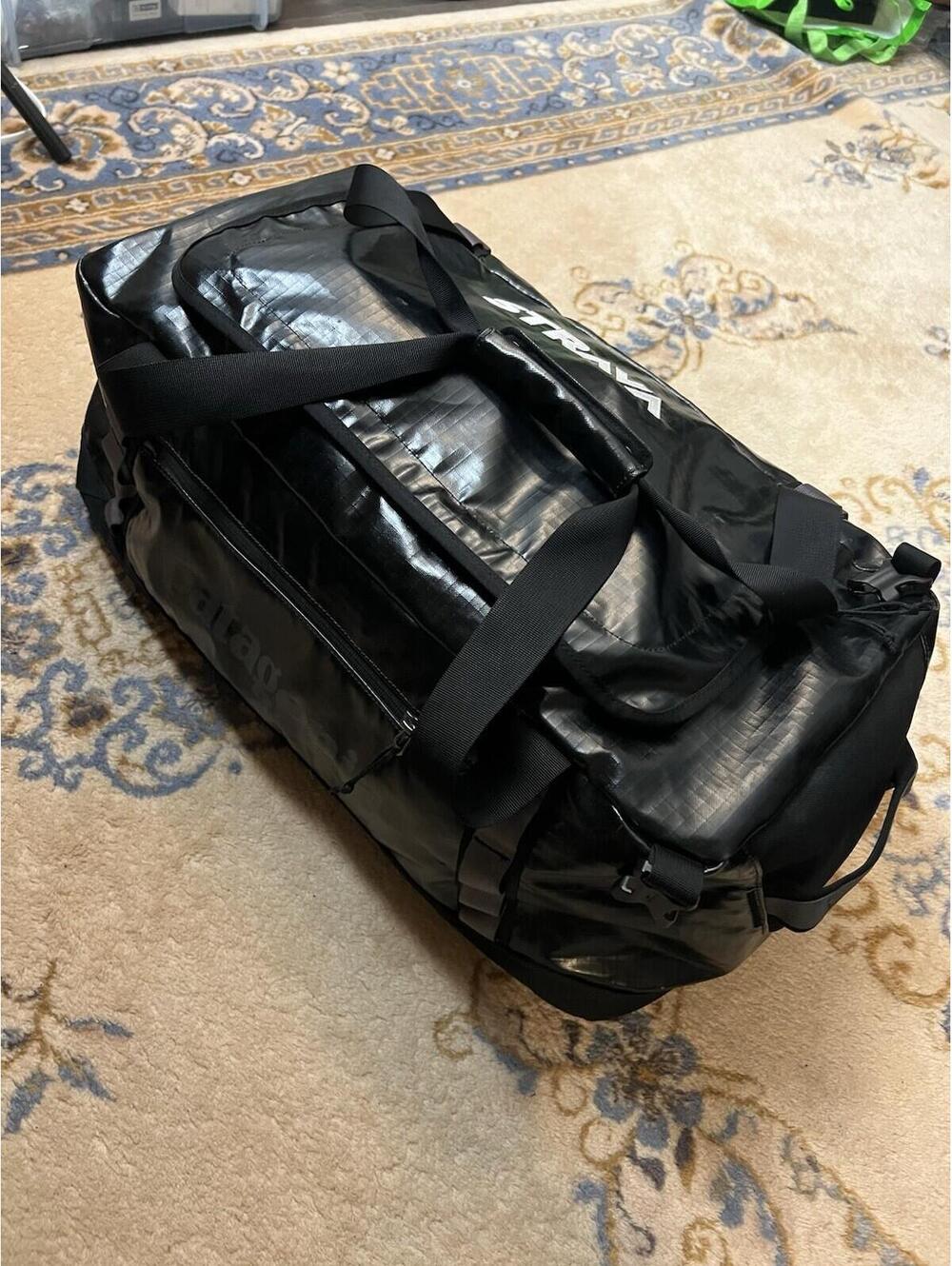 Patagonia Black Hole Duffel 60L Strava 49341 FA16 Glossy TPU Travel Bag Backpack